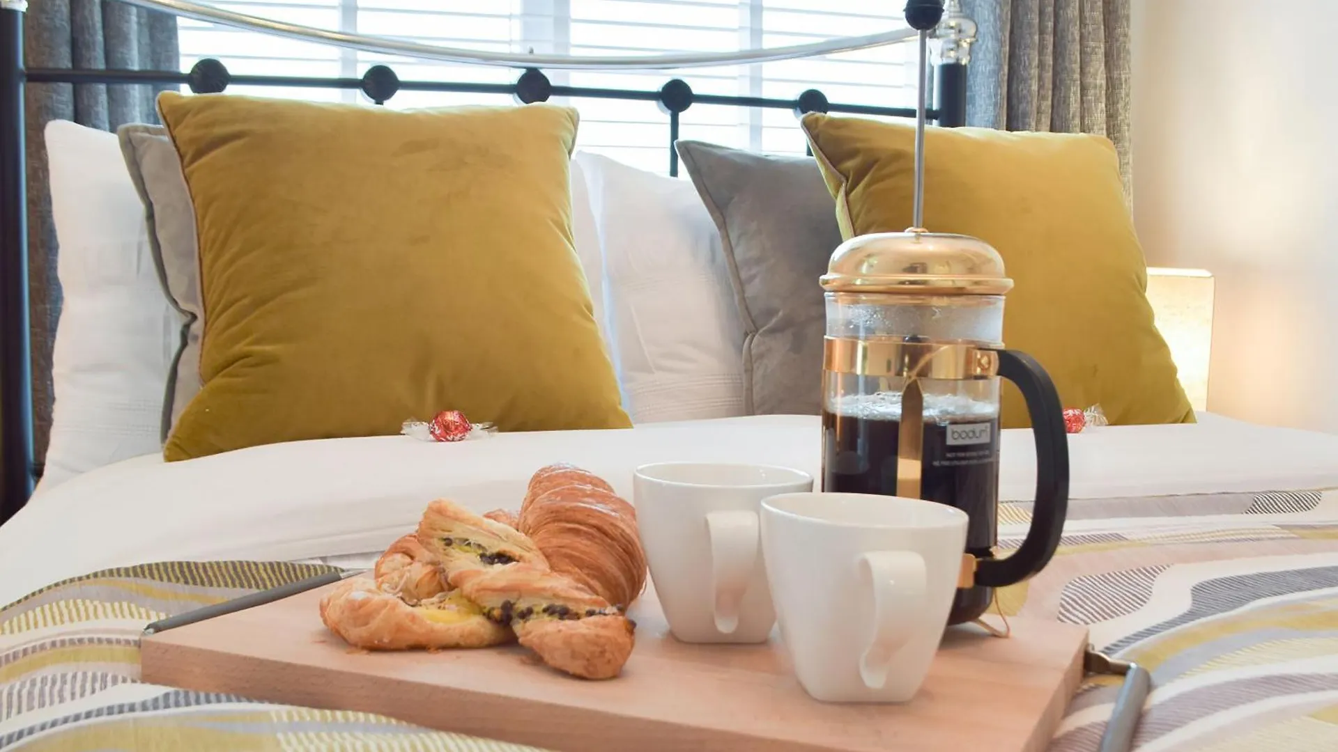 Ravens Walk Apartment Oystermouth 0*,  United Kingdom